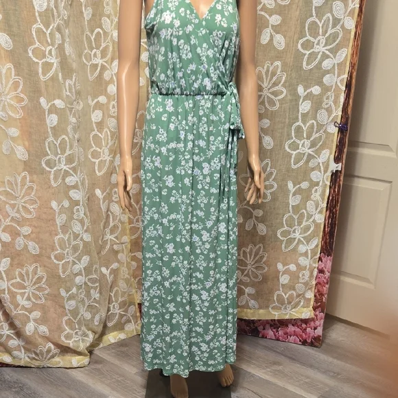 Kaileigh Dresses | Kaileigh Green Floral Maxi Dress | Color: Green | Size: MP | Iromo1020'S Closet